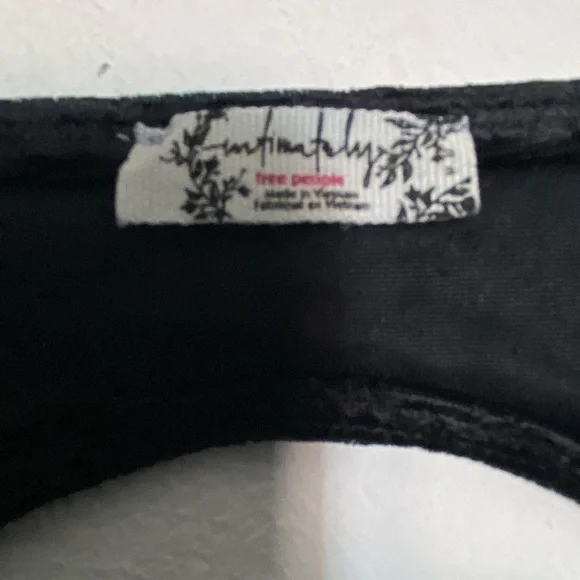 Free People Midnight Mood black velvet crop top - Picture 10 of 12